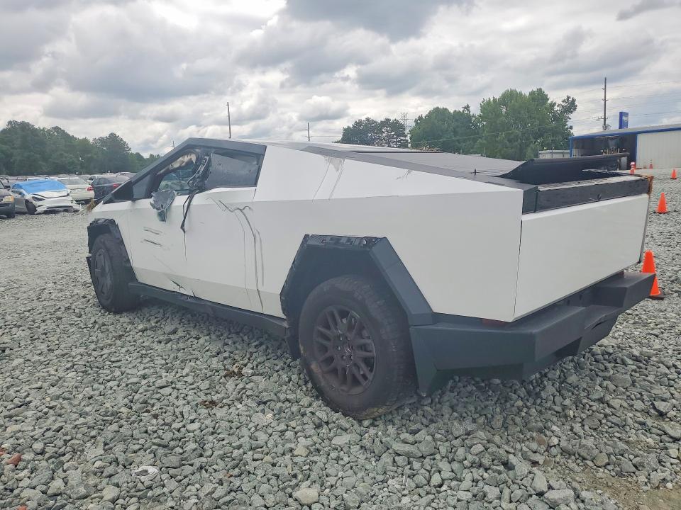 2025 Tesla Cybertruck VIN 7G2CEHED9SA069292 COPART salvage auction — ALL OVER, Nc - Salvage Certificate Of Title, sold $12,900 on 2026-08-26 (photo 2)