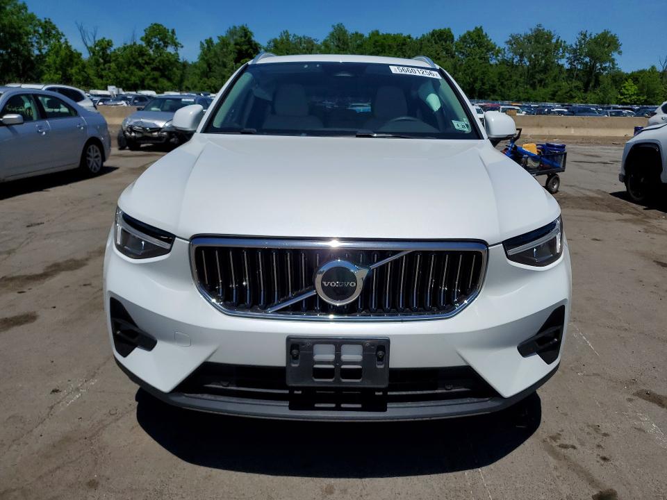 2023 Volvo Xc40 VIN YV4L12UN8P2952462 COPART salvage auction — REAR END, Nj - Cert Of Title-Salvage, sold $375 on 2026-08-17 (photo 5)