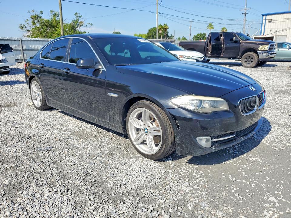 2013 BMW 5er VIN WBAXG5C53DDY36461 COPART salvage auction — MINOR DENT/SCRATCHES, Fl - Certificate Of Title (P), sold $1,300 on 2026-07-28 (photo 4)
