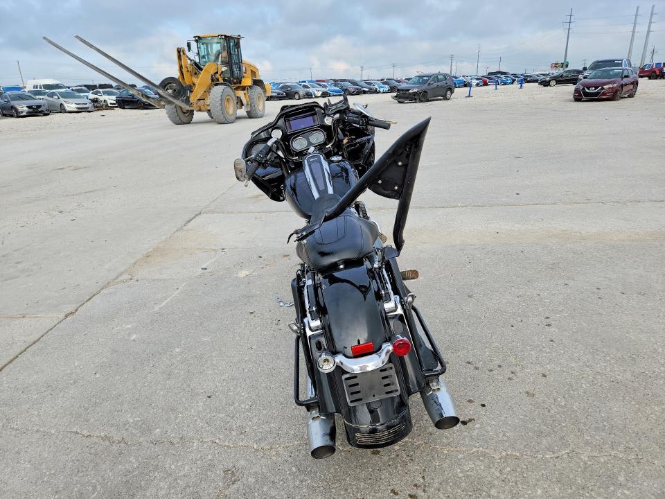 2021 Harley-davidson Fltrxs VIN 1HD1KTP16MB601937 COPART salvage auction — ALL OVER, Tx - Salvage Vehicle Title, sold $7,200 on 2026-09-07 (photo 4)