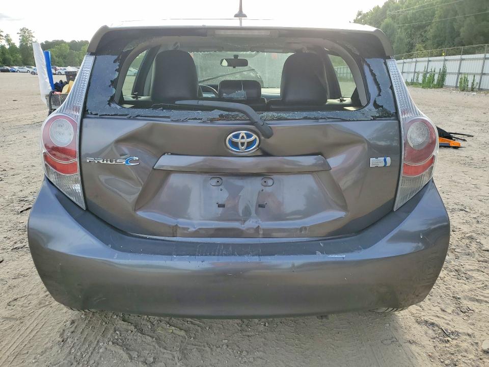 2014 Toyota Prius VIN JTDKDTB32E1565177 COPART salvage auction — REAR END, VA - CERT OF TITLE - SALVAGE, sold $825 on 2026-07-28 (photo 6)