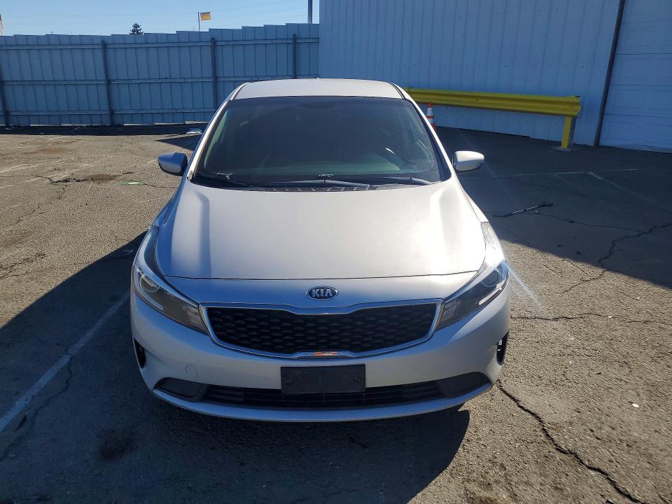 2018 Kia Forte VIN 3KPFL4A79JE178115 COPART salvage auction — VANDALISM, Ca - Salvage Certificate, sold $1,700 on 2026-07-24 (photo 5)