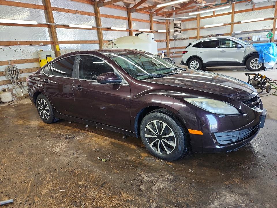 2009 Mazda 6 VIN 1YVHP81H895M51530 COPART salvage auction — MINOR DENT/SCRATCHES, Il - Cert Of Title-Corrected, sold $175 on 2026-07-09 (photo 4)