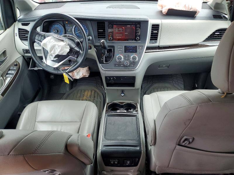 2020 Toyota Sienna VIN 5TDYZ3DCXLS068077 COPART salvage auction — FRONT END, Or - Salvage Title Certificate, sold $475 on 2026-07-27 (photo 8)