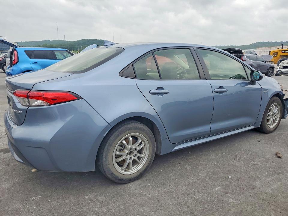 2021 Toyota Corolla VIN JTDEAMDE4MJ006674 COPART salvage auction — FRONT END, Salvage Title, sold $5,100 on 2026-07-24 (photo 3)