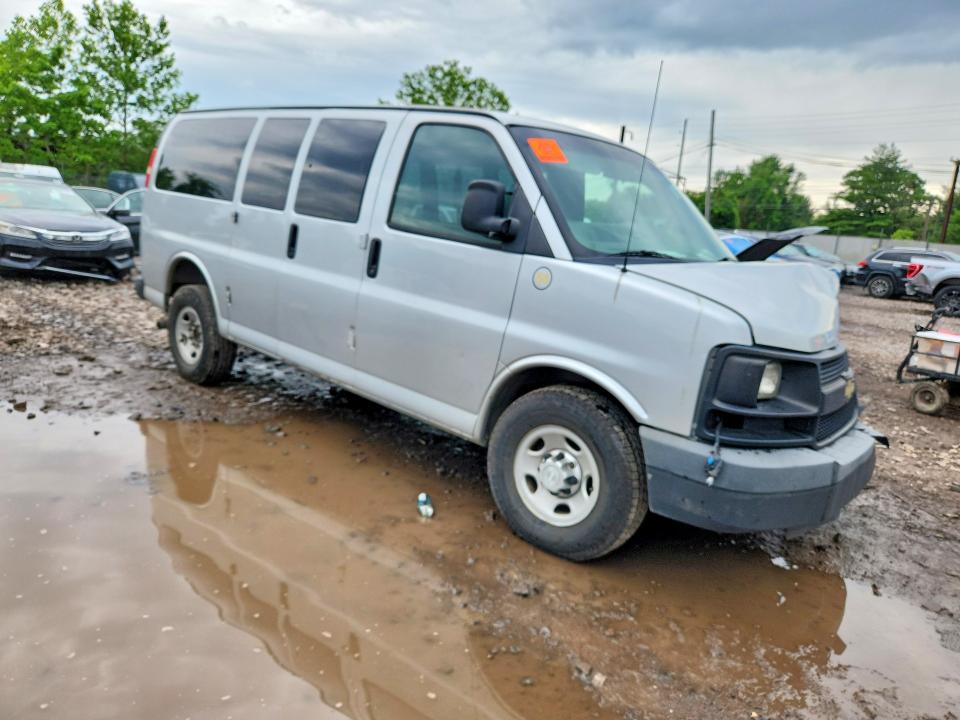2015 Chevrolet VIN 1GAWGPFG6F1282188 COPART salvage auction — FRONT END, Pa - Certificate Of Salvage, sold $1,900 on 2026-08-03 (photo 4)