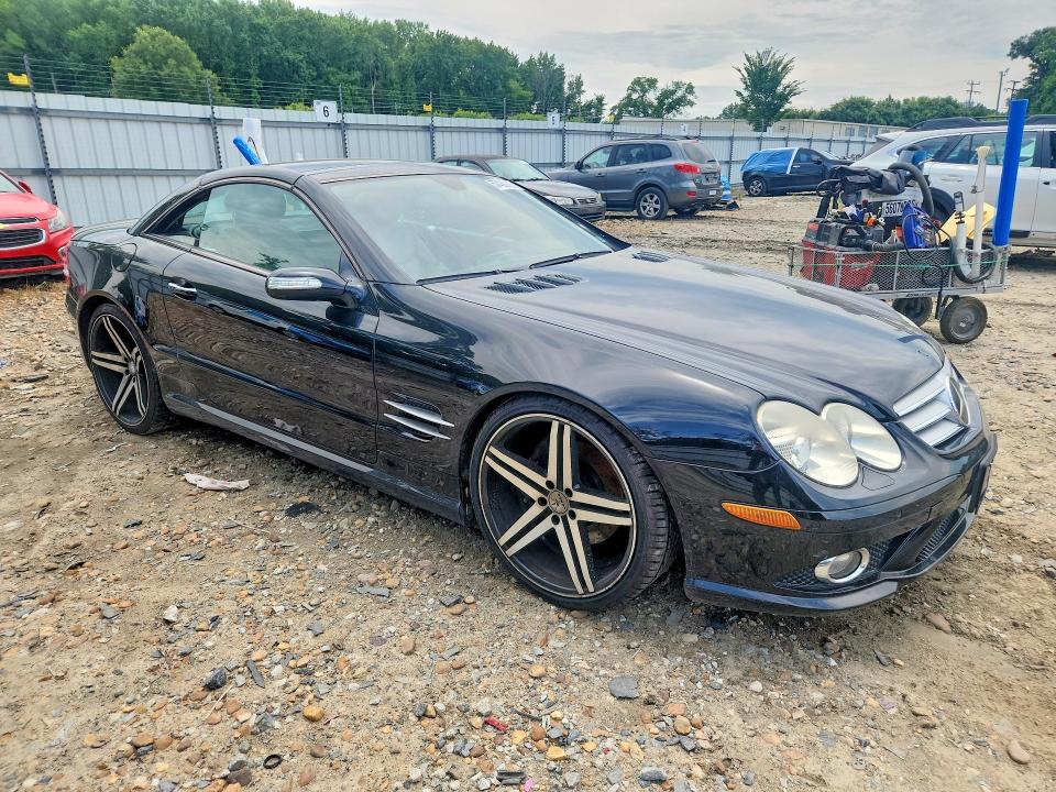 2007 Mercedes-benz Sl-class VIN WDBSK71F77F120415 COPART salvage auction — REAR END, VA - CERTIFICATE OF TITLE (P), sold $4,700 on 2026-07-28 (photo 4)