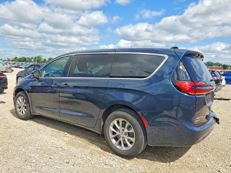 2023 Chrysler VIN 2C4RC3BG9PR619111 COPART salvage auction — REAR END, Ia - Cert Of Title-Salvage Title, sold $9,300 on 2026-07-29 (photo 2)