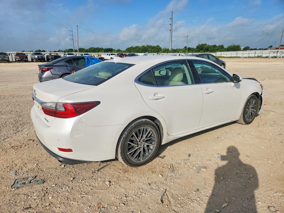 2017 Lexus VIN 58ABK1GG8HU074433 COPART salvage auction — FRONT END, Tx - Salvage Vehicle Title, sold $950 on 2026-07-29 (photo 3)