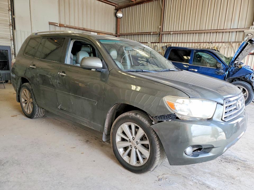 2008 Toyota Highlander VIN JTEEW44A582020593 COPART salvage auction — SIDE, Tx - Salvage Vehicle Title, sold $1,250 on 2026-07-06 (photo 4)