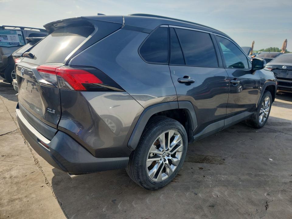 2021 Toyota Rav 4 VIN 2T3C1RFV1MC102007 COPART salvage auction — FRONT END, Tx - Salvage Vehicle Title, sold $9,300 on 2026-07-09 (photo 3)