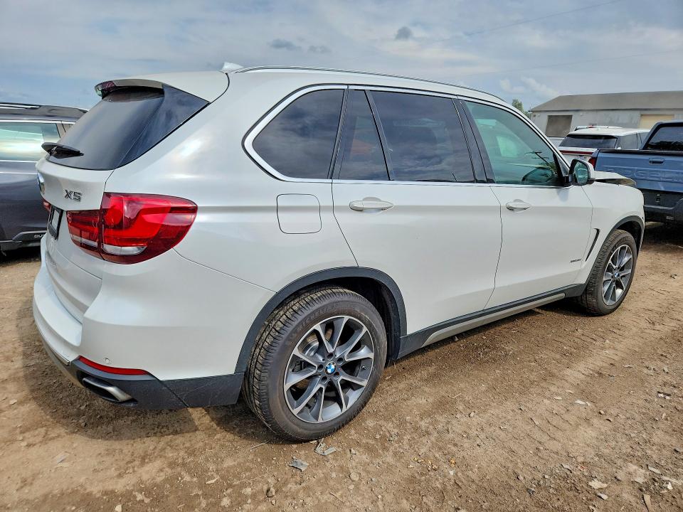 2018 BMW VIN 5UXKR0C59J0X85009 COPART salvage auction — FRONT END, Mi - Certificate Of Title, sold $7,200 on 2026-07-29 (photo 3)