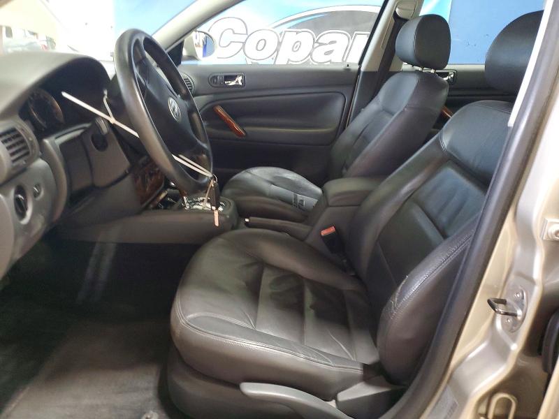 2005 Volkswagen Passat VIN WVWAD63BX5E053050 COPART salvage auction — SIDE, PA - CERT OF SALV-R=RECONSTRUCTED, sold $300 on 2026-08-10 (photo 7)
