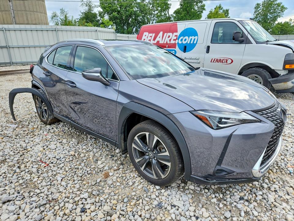2021 Lexus Ux VIN JTHP9JBH1M2051478 COPART salvage auction — REAR END, Mi - Certificate Of Title, sold $13,100 on 2026-07-16 (photo 4)