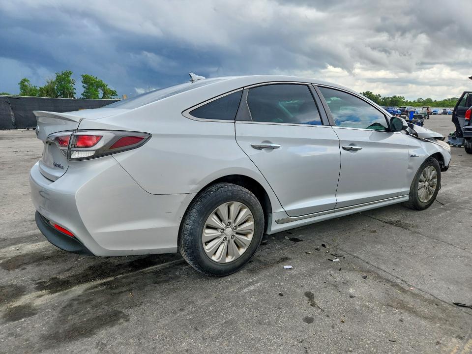 2016 Hyundai Sonata VIN KMHE24L17GA042032 COPART salvage auction — FRONT END, FL - CERT OF TITLE SLVG REBUILDABLE, sold $10 on 2026-07-28 (photo 3)
