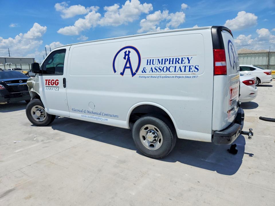 2024 Chevrolet Express VIN 1GCWGAFP8R1290060 COPART salvage auction — FRONT END, TX - SALVAGE VEHICLE TITLE, sold $7,850 on 2026-07-25 (photo 2)