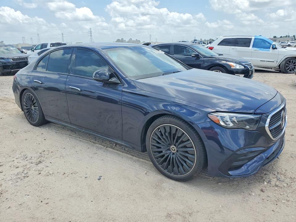 2024 Mercedes-benz E-klasse VIN W1KLF4HB0RA020397 COPART salvage auction — WATER/FLOOD, Tx - Salvage Title-Flood Damage, sold $30,750 on 2026-07-14 (photo 4)