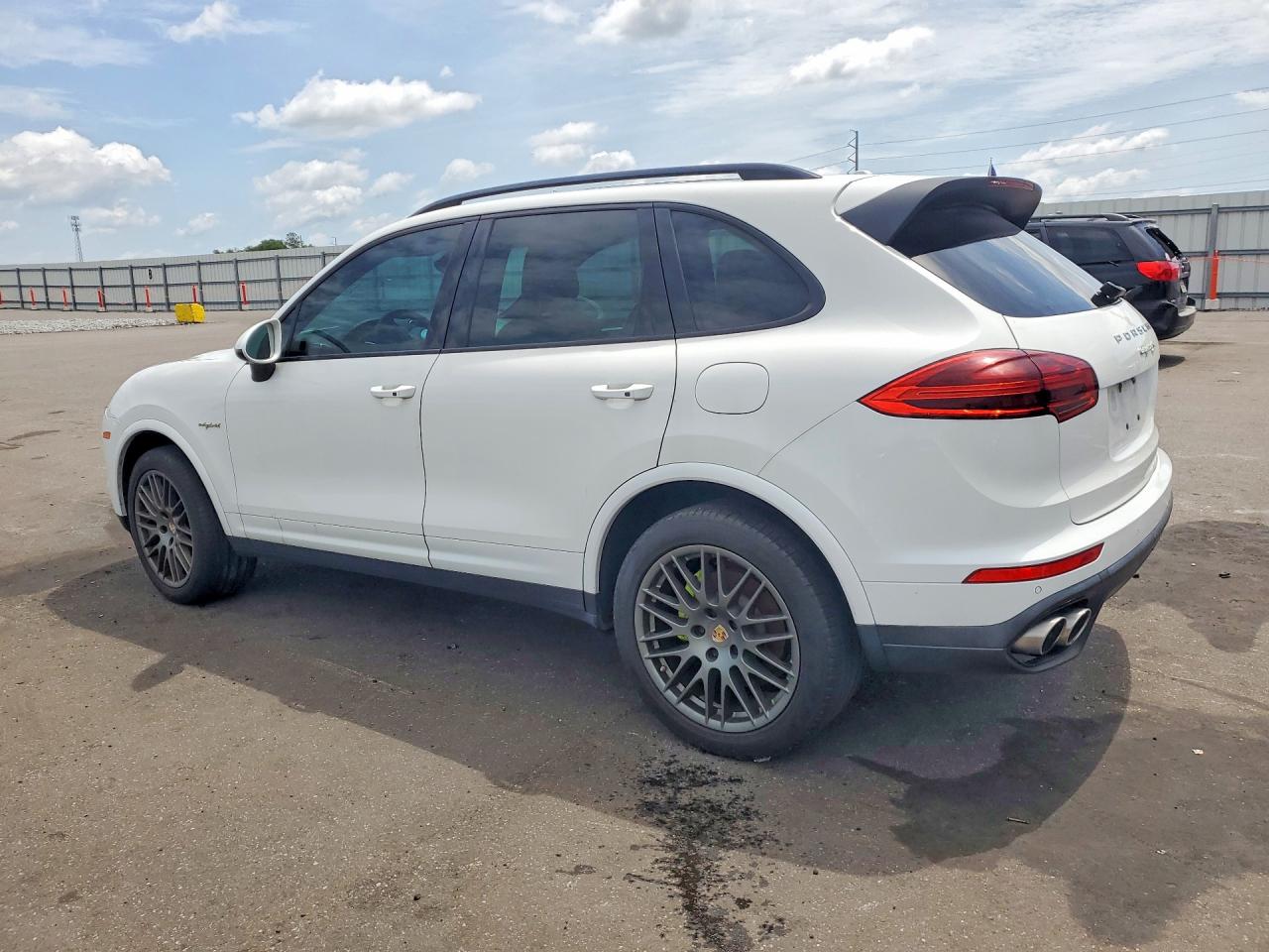 2017 Porsche Cayenne VIN WP1AE2A22HLA74286 COPART salvage auction — Mechanical, FL - CERTIFICATE OF TITLE, sold $8,800 on 2026-07-01 (photo 2)