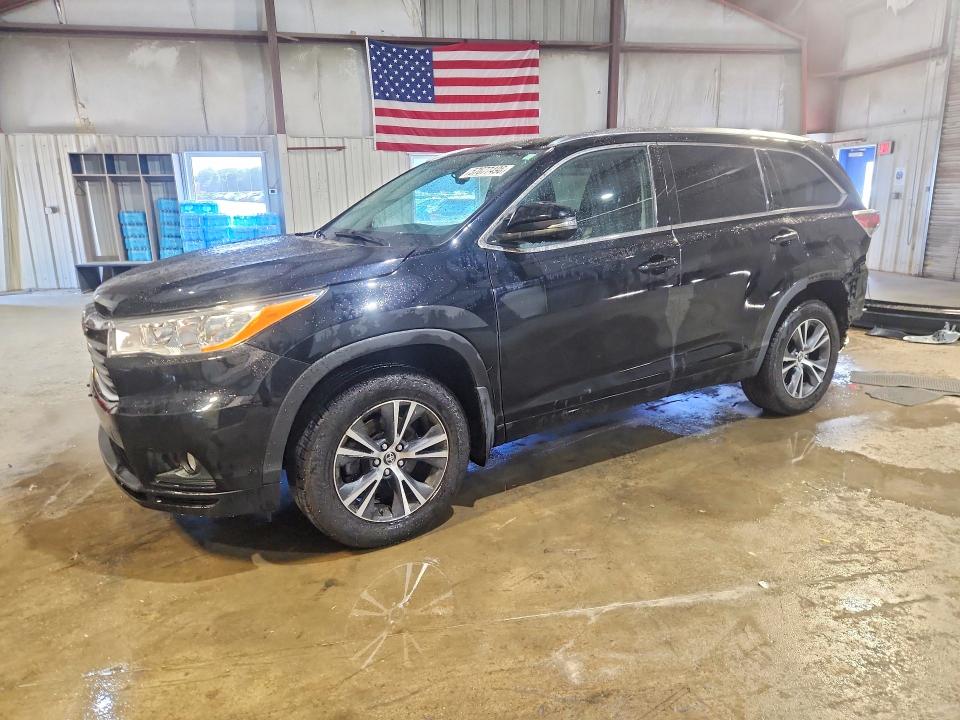 2016 Toyota Highlander VIN 5TDJKRFH1GS241881 COPART salvage auction — REAR END, Ma - Cert Of Title-Reconstrctd Coll, sold $8,000 on 2026-07-06 (photo 1)