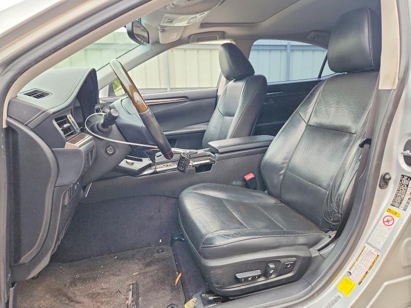 2014 Lexus VIN JTHBK1GG0E2107362 COPART salvage auction — REAR END, Id - Salvage Certificate Of Title, sold $550 on 2026-07-23 (photo 7)