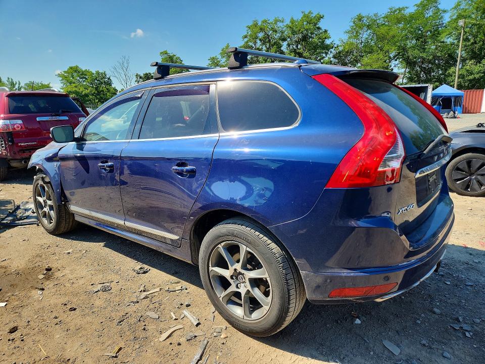 2015 Volvo VIN YV449MDV4F2710565 COPART salvage auction — FRONT END, Md - Cert Of Salvage > 75% Damage, sold $600 on 2026-07-21 (photo 2)