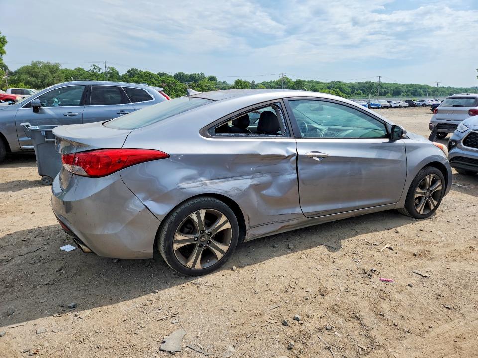 2013 Hyundai Elantra VIN KMHDH6AE8DU007974 COPART salvage auction — VANDALISM, Salvage Title, sold $125 on 2026-07-21 (photo 3)