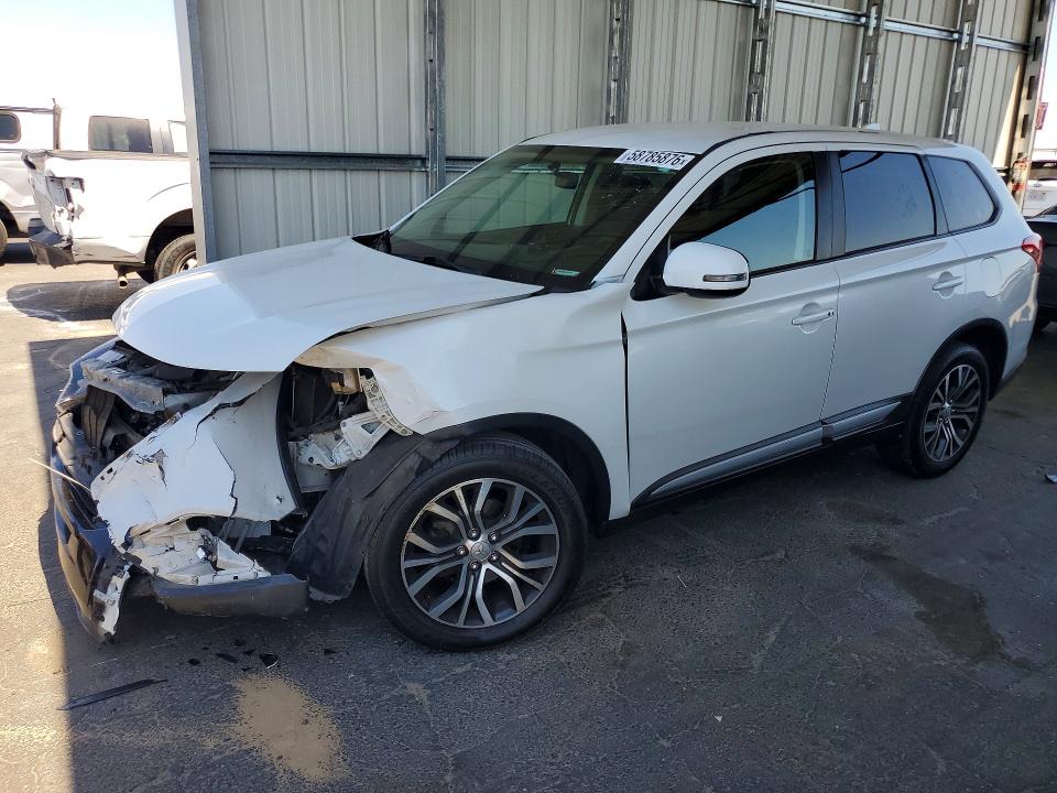 2018 Mitsubishi Outlander VIN JA4AZ3A37JZ042998 — COPART salvage auction photo