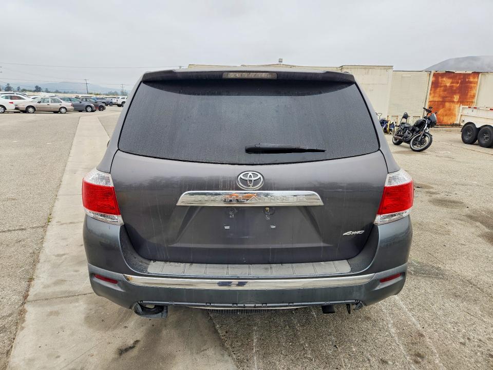 2013 Toyota Highlander VIN 5TDBK3EH2DS225798 COPART salvage auction — FRONT END, Ca - Salvage Certificate, sold $4,200 on 2026-07-28 (photo 6)