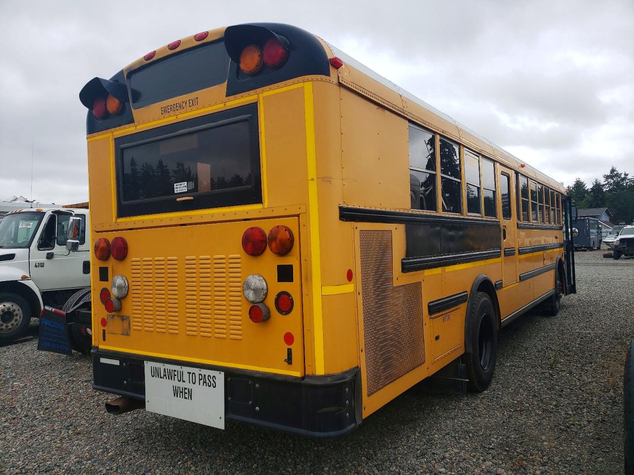 2015 Ic VIN 4DRBWAAN9FB662305 COPART salvage auction — Mechanical, VA - CERTIFICATE OF TITLE, sold $1,150 on 2026-09-04 (photo 4)