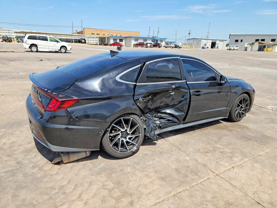 2020 Hyundai Sonata VIN 5NPEG4JA2LH054441 COPART salvage auction — SIDE, Tx - Salvage Vehicle Title, sold $2,500 on 2026-07-13 (photo 3)