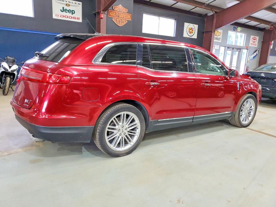 2016 Lincoln Mkt VIN 2LMHJ5AT7GBL02674 COPART salvage auction — MINOR DENT/SCRATCHES, Ma - Certificate Of Title, sold $2,350 on 2026-07-10 (photo 3)
