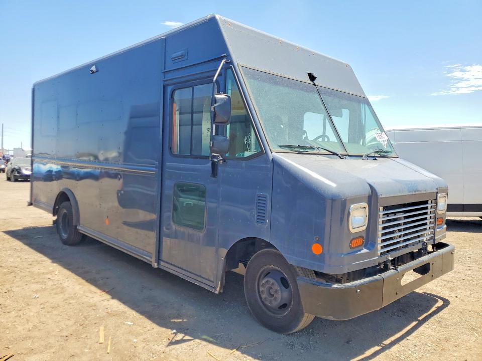 2019 Ford Econoline VIN 1FC3E4K68KDC48256 COPART salvage auction — MINOR DENT/SCRATCHES, Az - Certificate Of Title, sold $24,800 on 2026-07-30 (photo 4)