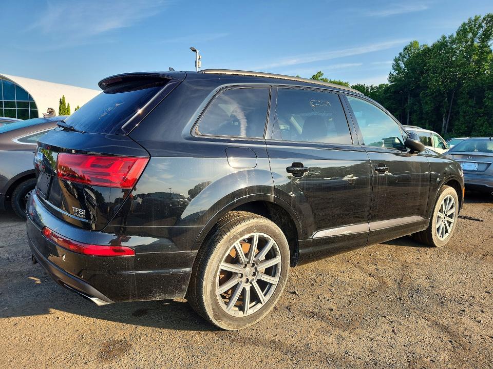 2018 Audi Q7 VIN WA1VAAF70JD018094 COPART salvage auction — MINOR DENT/SCRATCHES, Wv - Certificate Of Title, sold $6,900 on 2026-07-03 (photo 3)