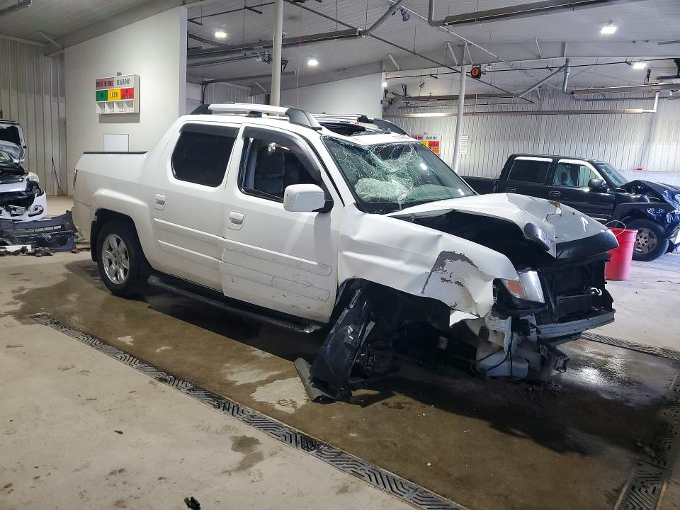 2006 Honda Ridgeline VIN 2HJYK16526H574864 COPART salvage auction — FRONT END, PA - CERT OF TITLE, sold $400 on 2026-07-02 (photo 4)