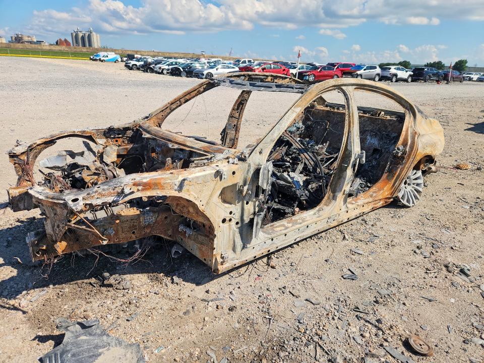 2012 BMW 7 series VIN WBAKA8C54CCY37832 COPART salvage auction — BURN, LA - CERT OF TITLE-SALVAGE, sold $125 on 2026-07-15 (photo 1)