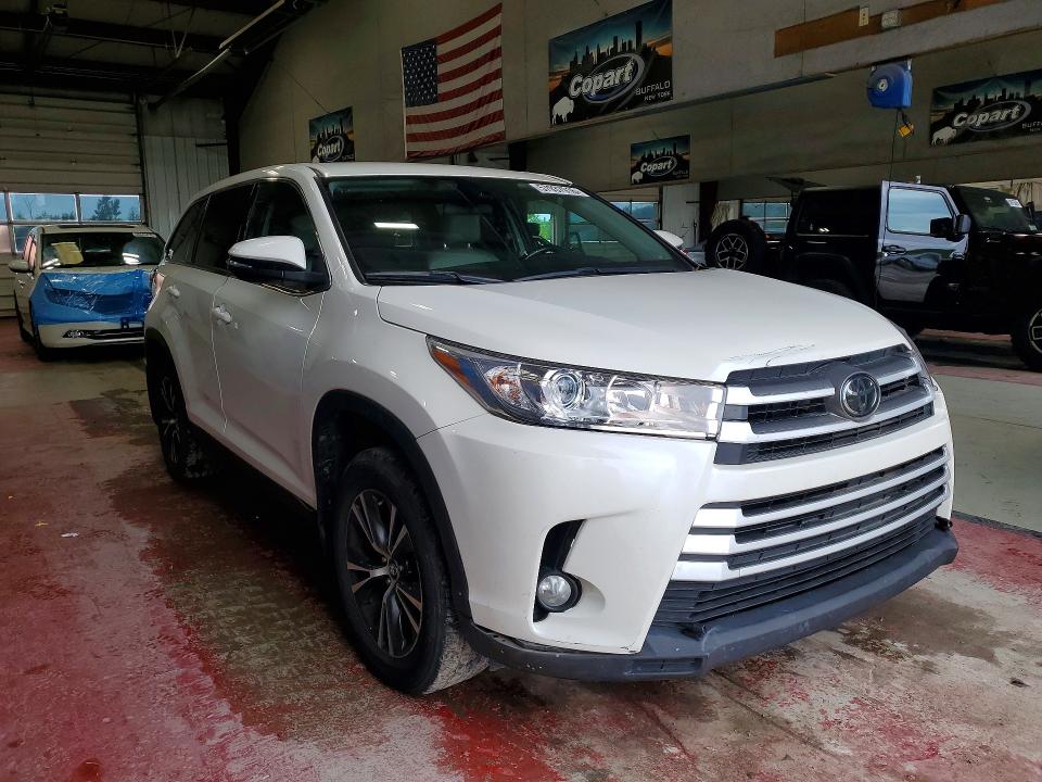 2019 Toyota VIN 5TDBZRFH2KS996496 COPART salvage auction — MINOR DENT/SCRATCHES, Pa - Cert Of Title, sold $5,800 on 2026-07-27 (photo 4)