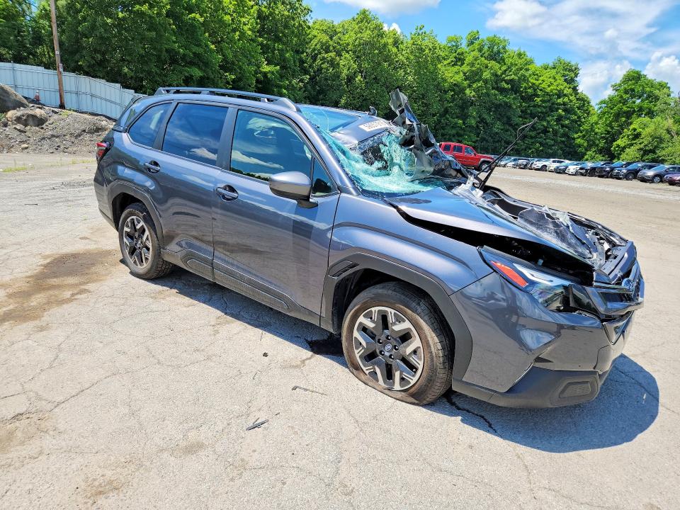2025 Subaru Forester VIN JF2SLDDC8SH424124 COPART salvage auction — SIDE, Ny - Mv-907A Salvage Certificate, sold $450 on 2026-07-28 (photo 4)
