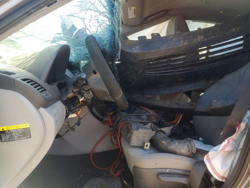 2014 Hyundai Accent VIN KMHCT4AE2EU696507 COPART salvage auction — ROLLOVER, Ca - Salvage Certificate, sold $300 on 2026-07-06 (photo 7)