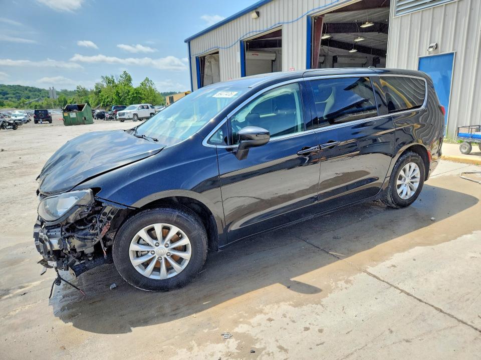 2018 Chrysler Pacifica VIN 2C4RC1CG6JR171405 COPART salvage auction — FRONT END, Il - Salvage Certificate, sold $2,250 on 2026-07-27 (photo 1)