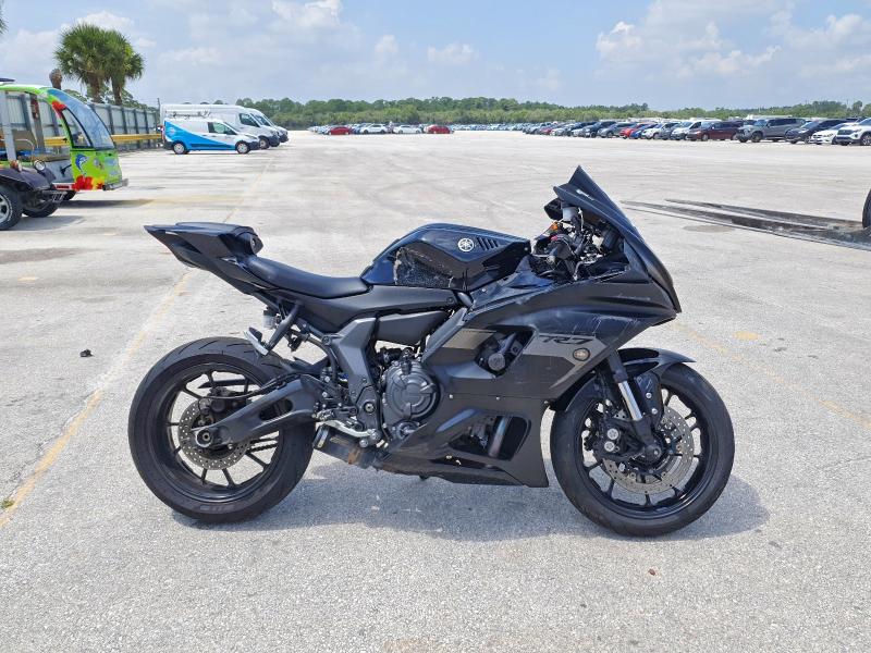 2025 Yamaha Yzf VIN JYARM38E6SA016645 COPART salvage auction — SIDE, FL - CERT OF TITLE SLVG REBUILDABLE, sold $275 on 2026-07-30 (photo 1)