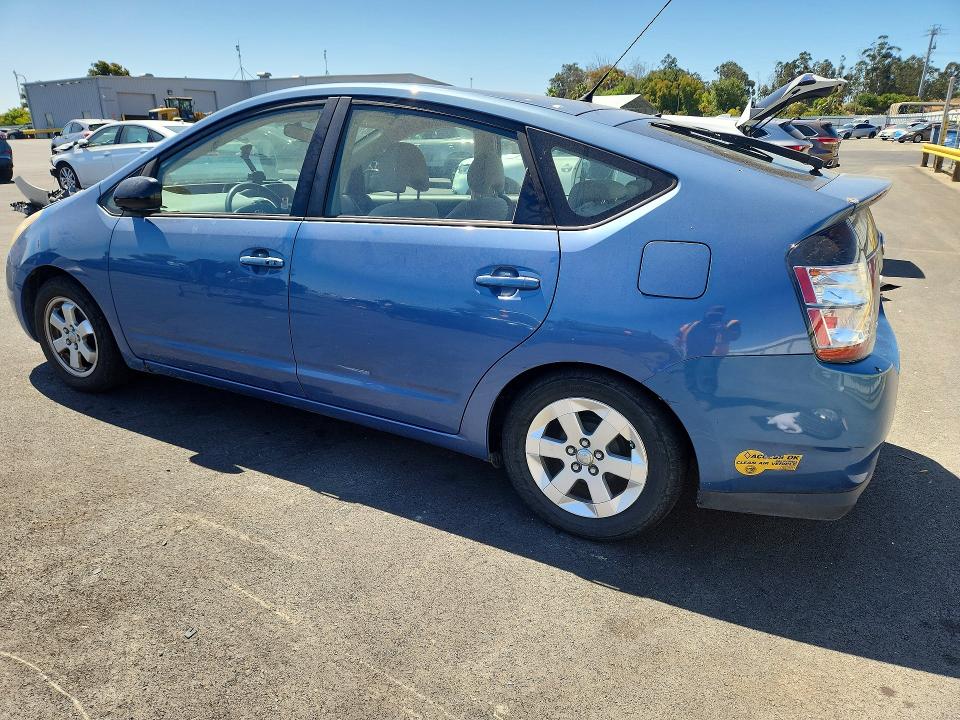 2005 Toyota Prius VIN JTDKB20U557038162 COPART salvage auction — VANDALISM, CA - SALVAGE CERTIFICATE, sold $525 on 2026-07-15 (photo 2)