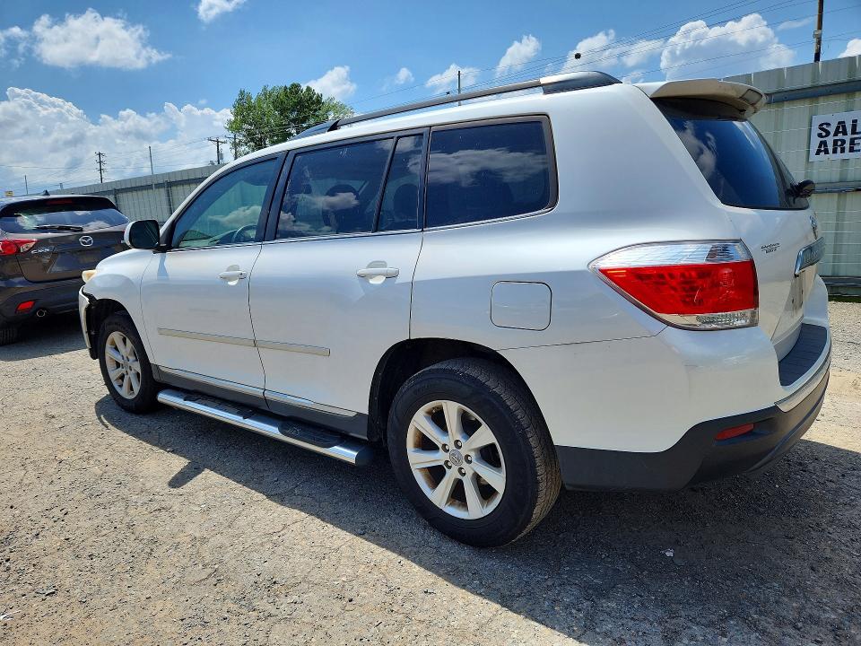 2011 Toyota Highlander VIN 5TDZK3EH5BS043217 COPART salvage auction — WATER/FLOOD, La - Cert Of Title-Salvage Flood, sold $750 on 2026-07-23 (photo 2)