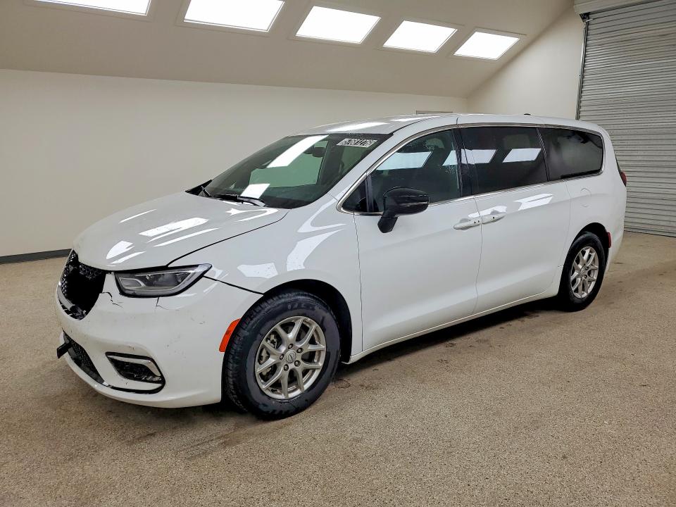 2026 Chrysler Pacifica VIN 2C4RC1BG9TR180104 COPART salvage auction — FRONT END, Tn - Certificate Of Title (P), sold $12,200 on 2026-08-19 (photo 1)