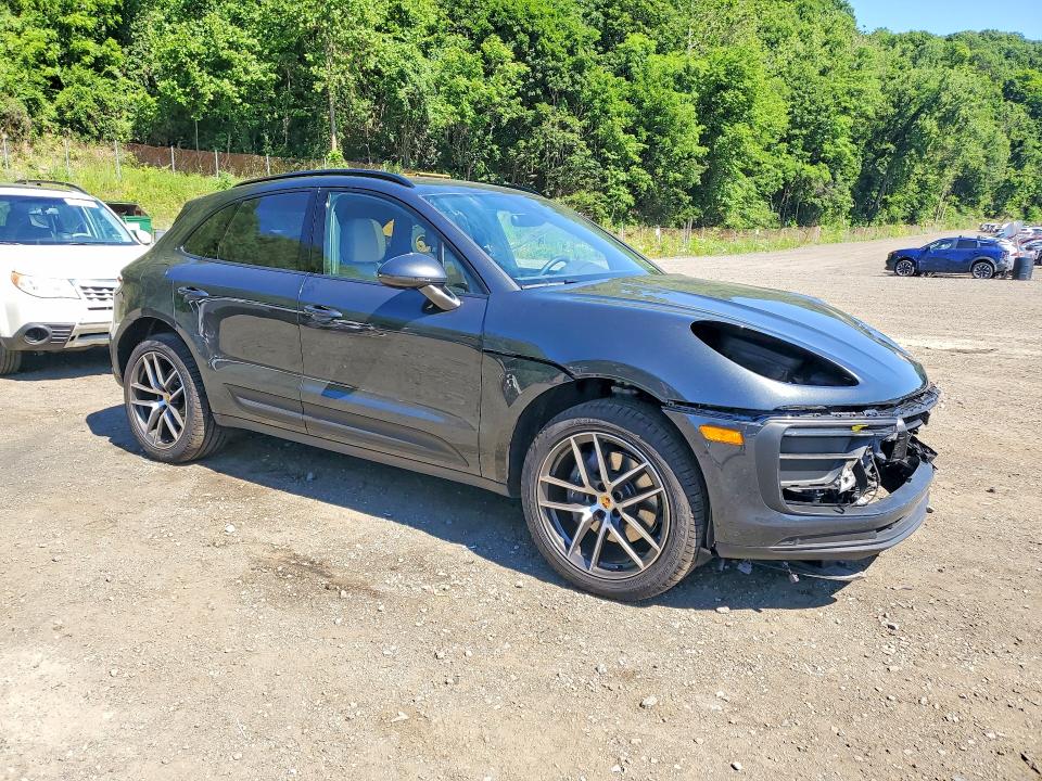 2026 Porsche Macan VIN WP1AA2A5XTLB03838 COPART salvage auction — FRONT END, NY - MV-907A SALVAGE CERTIFICATE, sold $21,400 on 2026-08-03 (photo 4)