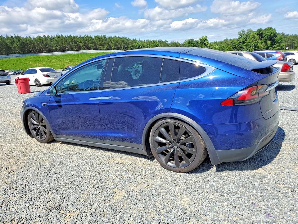 2018 Tesla Model x VIN 5YJXCBE27JF136057 COPART salvage auction — UNDERCARRIAGE, Salvage Title, sold $7,700 on 2026-07-23 (photo 2)