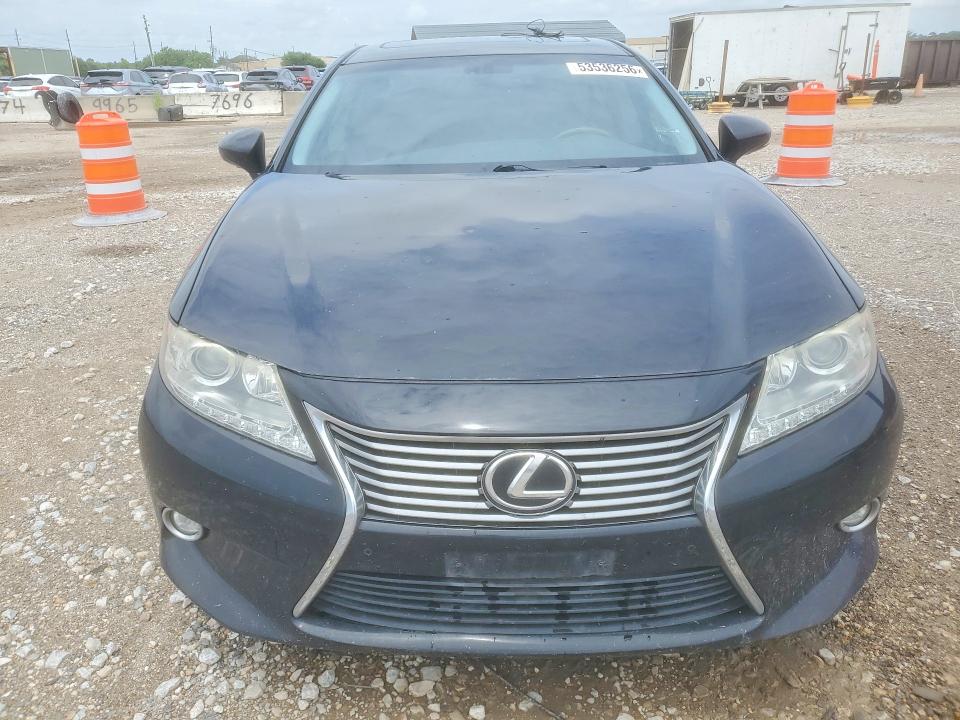 2015 Lexus VIN JTHBK1GGXF2179946 COPART salvage auction — MINOR DENT/SCRATCHES, Tx - Salvage Vehicle Title, sold $3,450 on 2026-07-13 (photo 5)