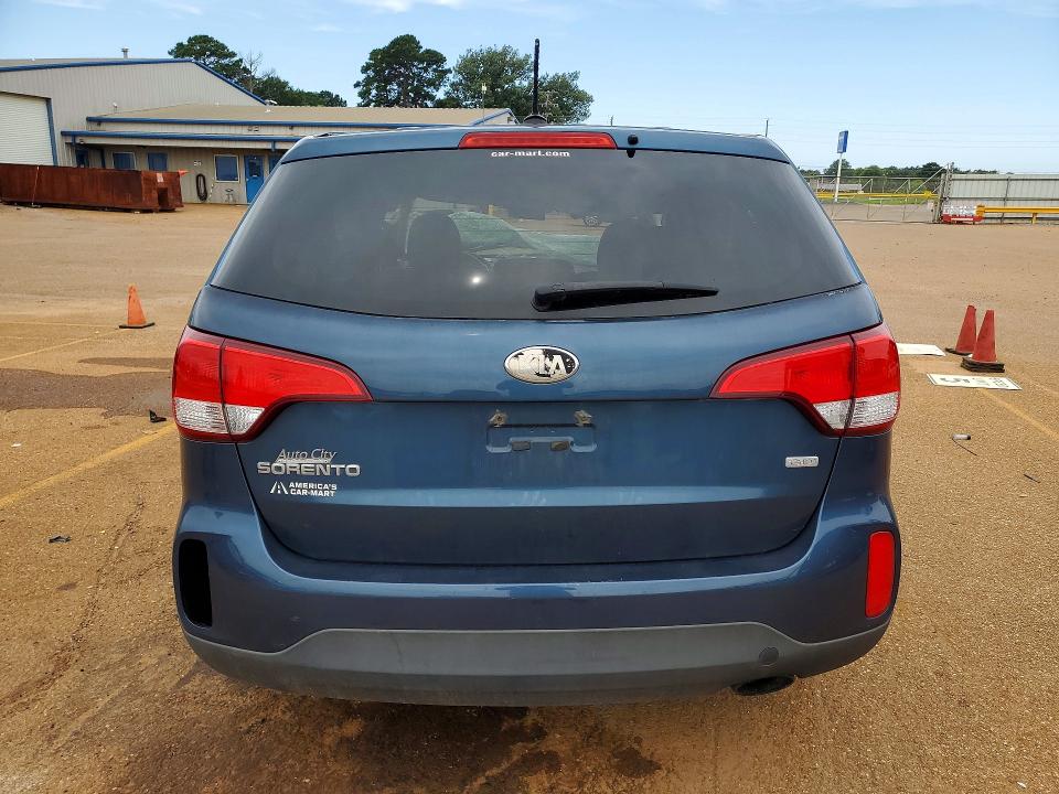 2015 Kia VIN 5XYKT3A65FG555775 COPART salvage auction — ROLLOVER, TX - CERTIFICATE OF TITLE, sold $700 on 2026-07-20 (photo 6)