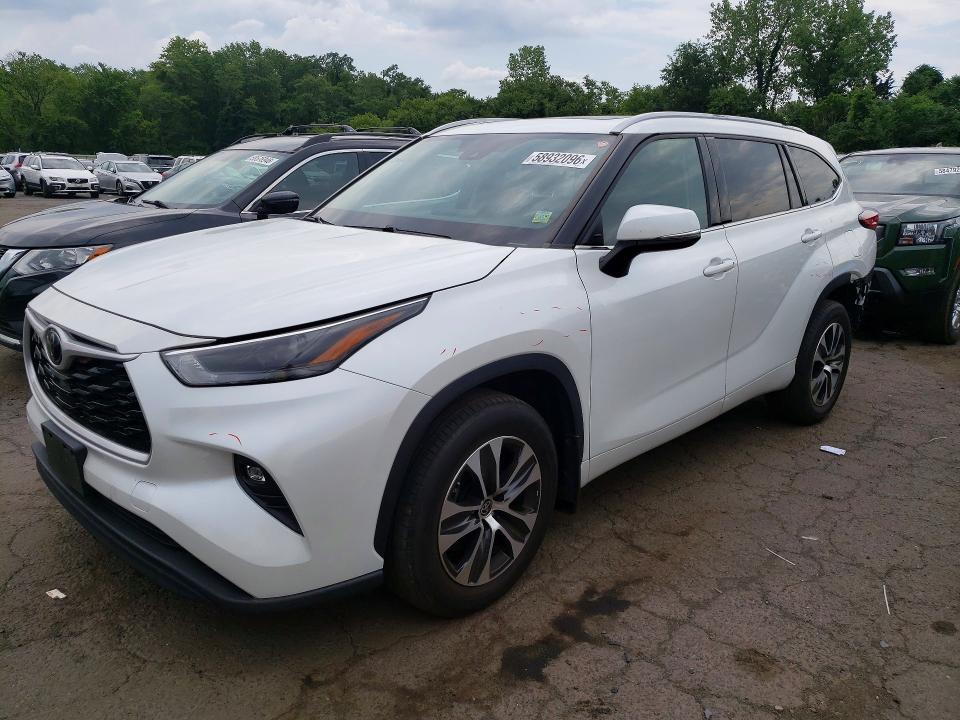 2022 Toyota Highlander VIN 5TDHZRBH1NS569427 COPART salvage auction — REAR END, Ct - Cert Of Title-Salvage, sold $15,200 on 2026-07-24 (photo 1)