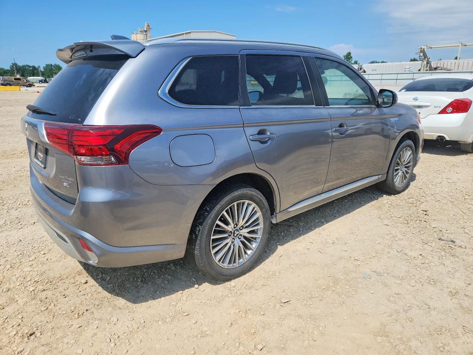 2020 Mitsubishi Outlander VIN JA4J24A52LZ009356 COPART salvage auction — MINOR DENT/SCRATCHES, Wv - Dealer Only Clean Title (P), sold $10,000 on 2026-07-28 (photo 3)