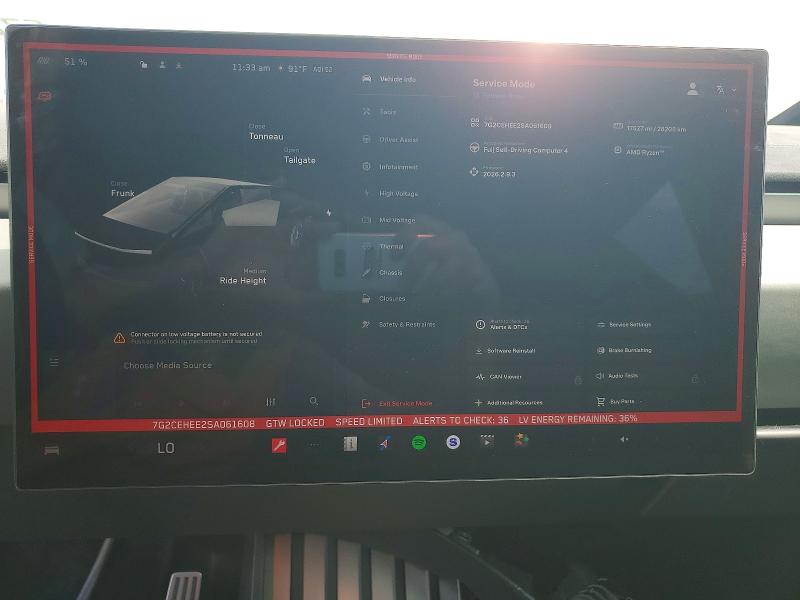 2025 Tesla VIN 7G2CEHEE2SA061608 COPART salvage auction — WATER/FLOOD, TX - SALVAGE TITLE-FLOOD DAMAGE, sold $51,500 on 2026-08-20 (photo 9)